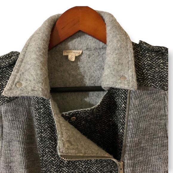 Hem & Thread asymmetrical design zip up vest Size women’s Small / Black & Grey - Picture 3 of 9